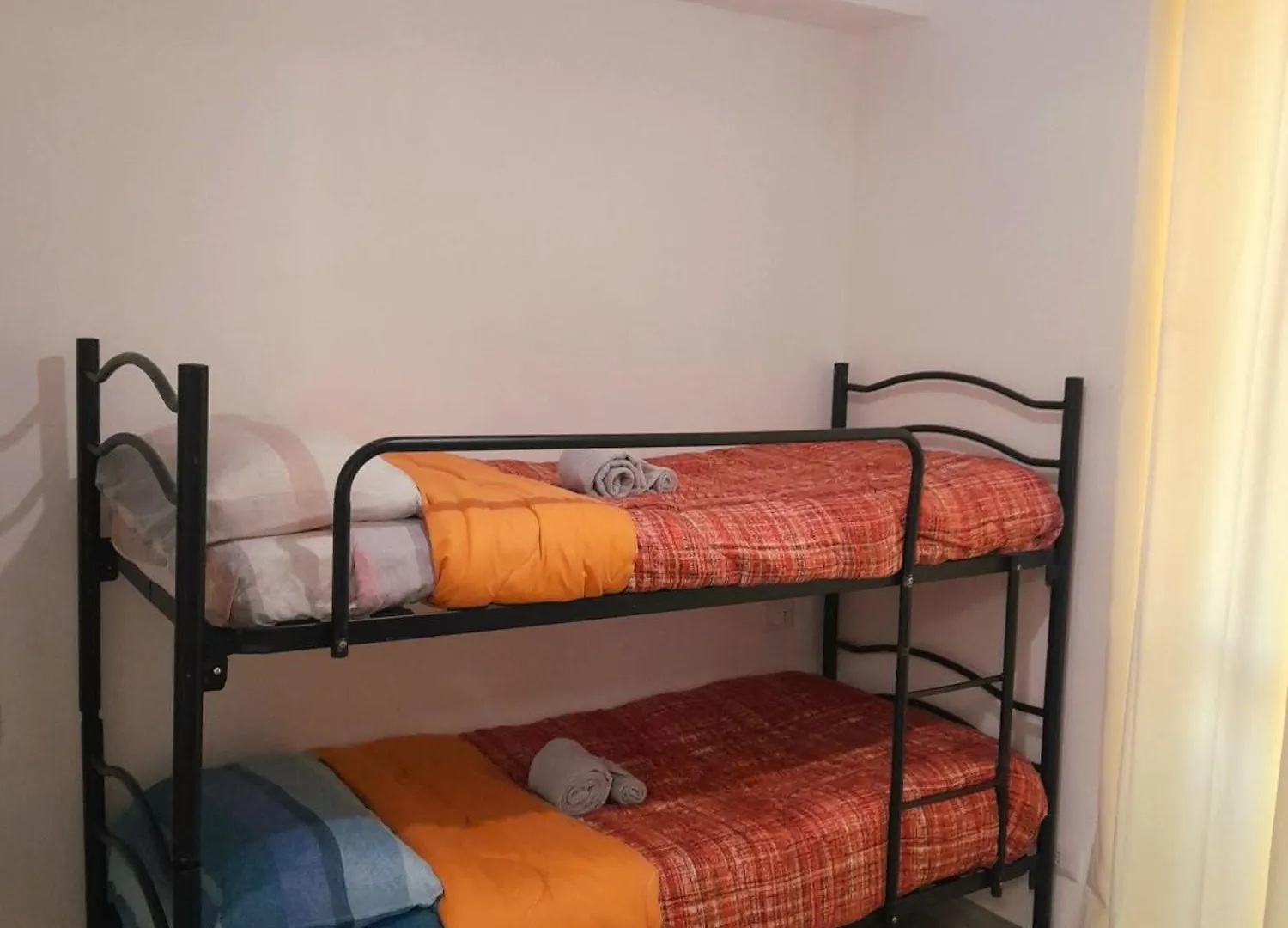 -L' Oasi Del Turista, Room 4- Central Station Milano Konukevi
